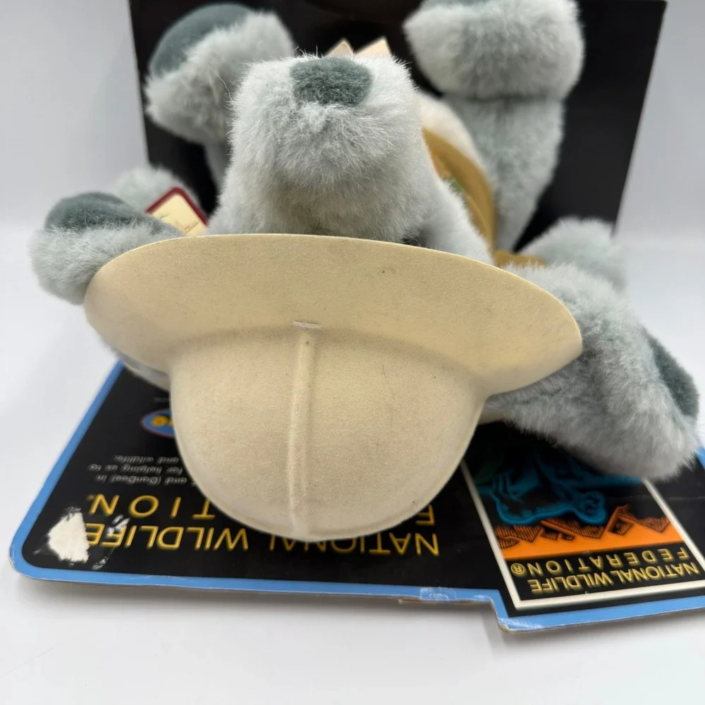 Vintage Dan Dee National Wildlife Federation Elephant Plush Safari Hat Shirt New